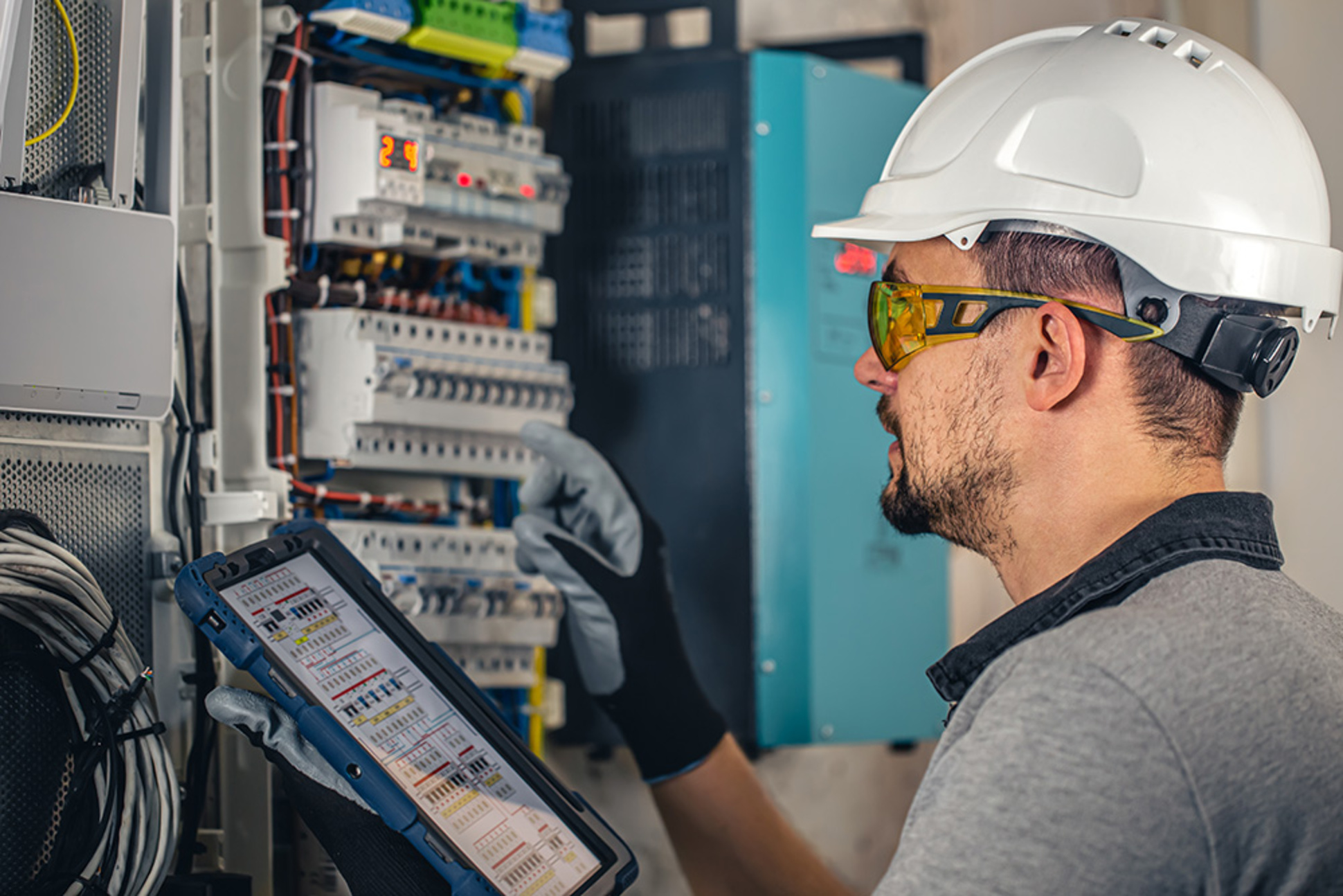 Industrie & Gewerbe bei Mahdi Naghneh Esfahani in Langenselbold